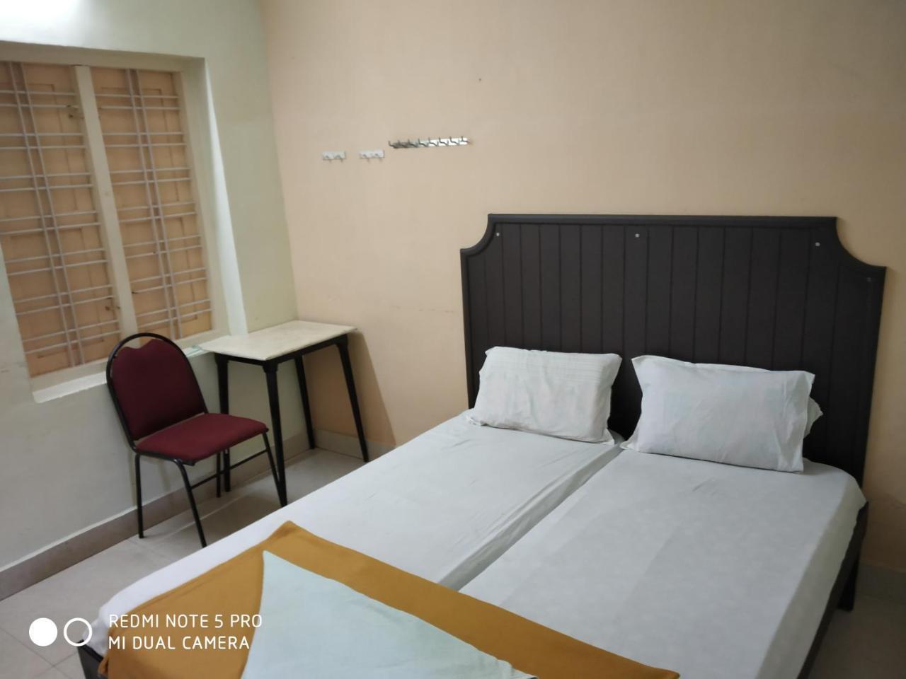 Chottanikara Hotel Woodlands מראה חיצוני תמונה