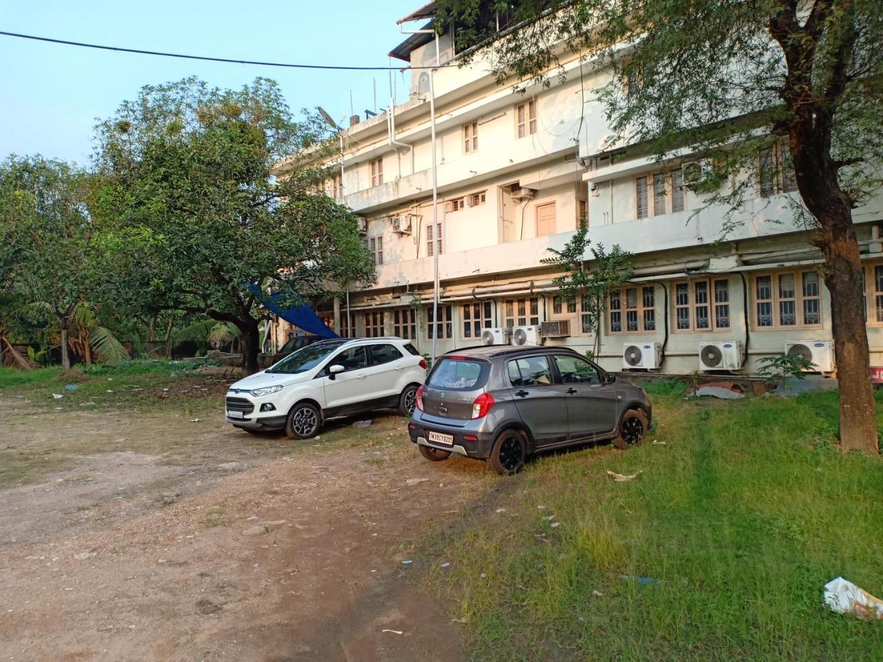 Chottanikara Hotel Woodlands מראה חיצוני תמונה